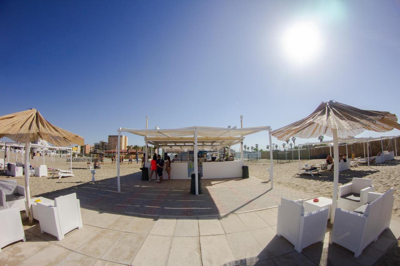 Aurora Beach & Suite Margherita Di Savoia Luaran gambar
