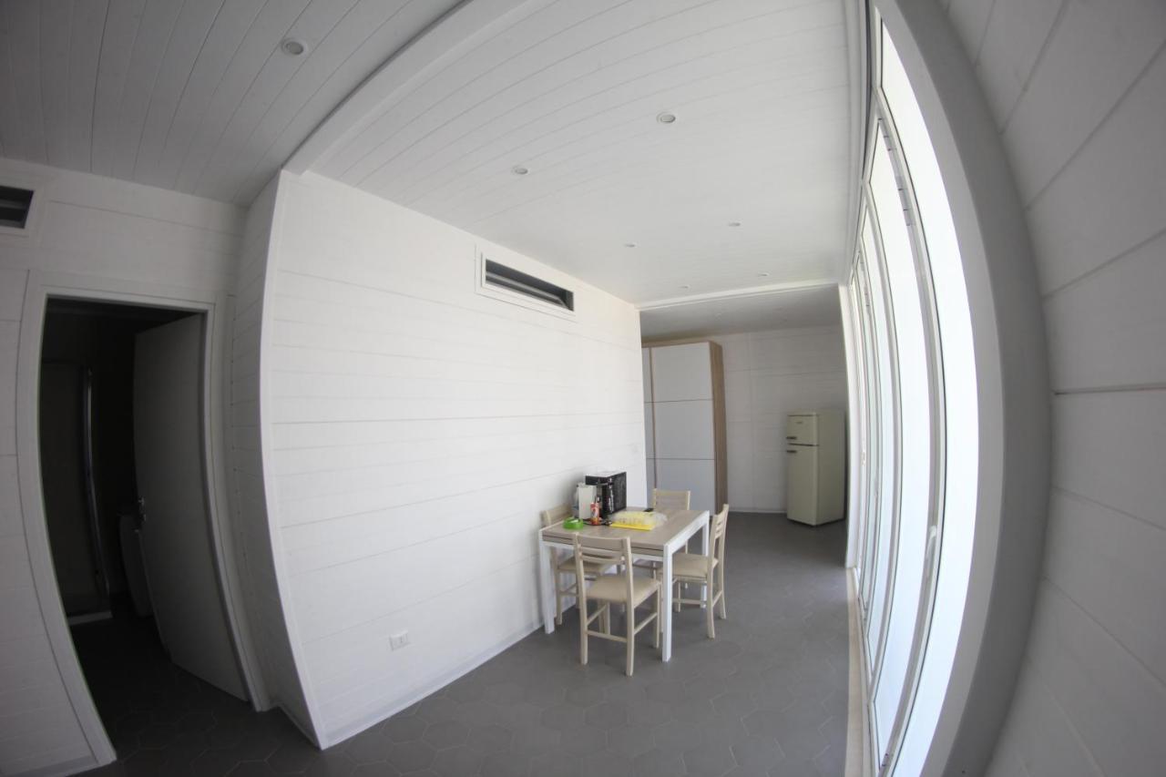 Aurora Beach & Suite Margherita Di Savoia Luaran gambar